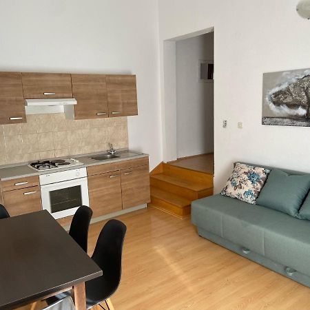 Apartman Polegubic บีโอกราดนาโมรู ภายนอก รูปภาพ